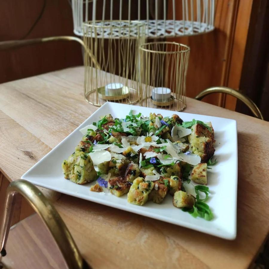 Gasthof Hotel Zur Post Egloffstein Zewnętrze zdjęcie