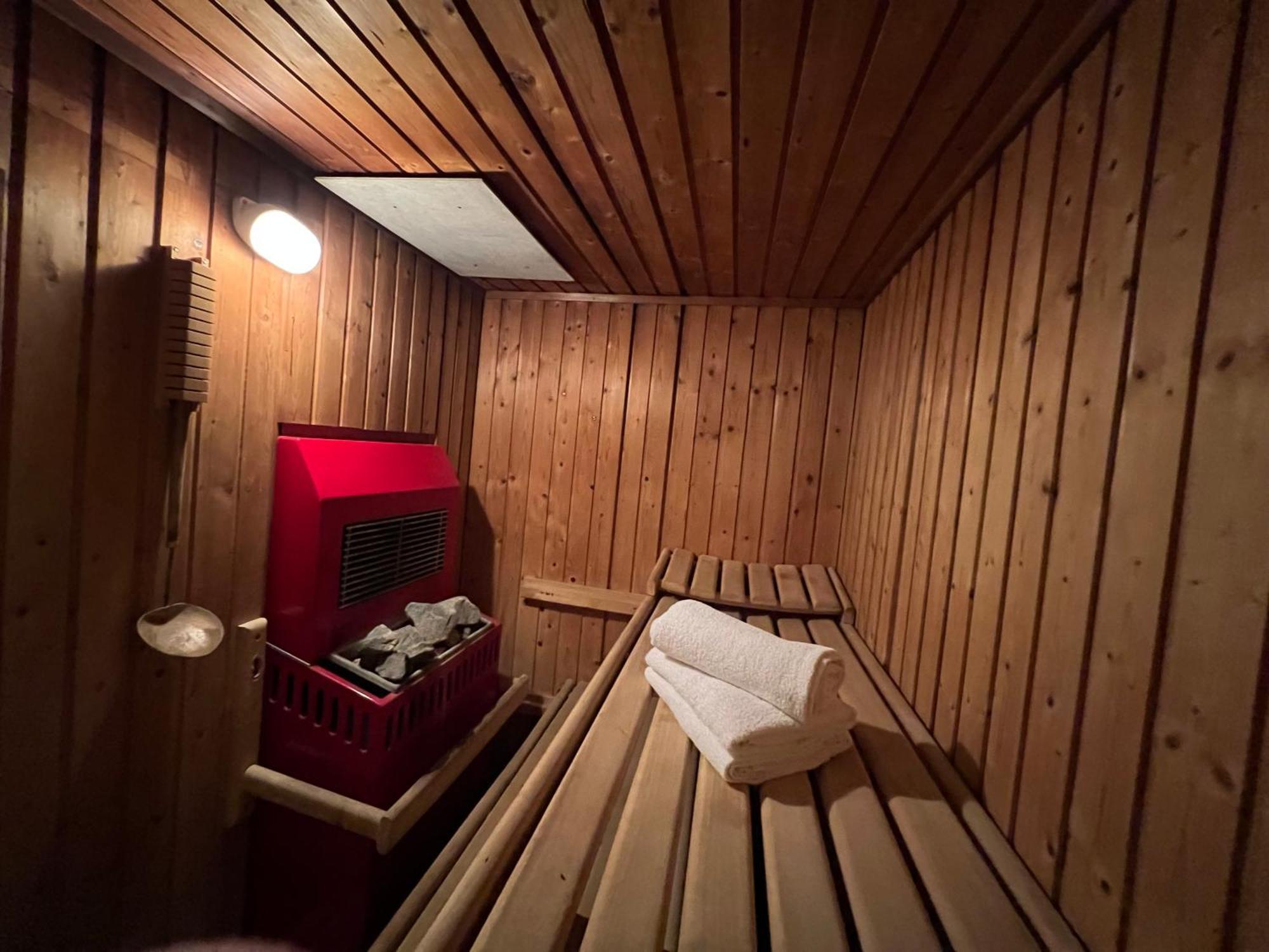 Gasthof Hotel Zur Post Egloffstein Zewnętrze zdjęcie