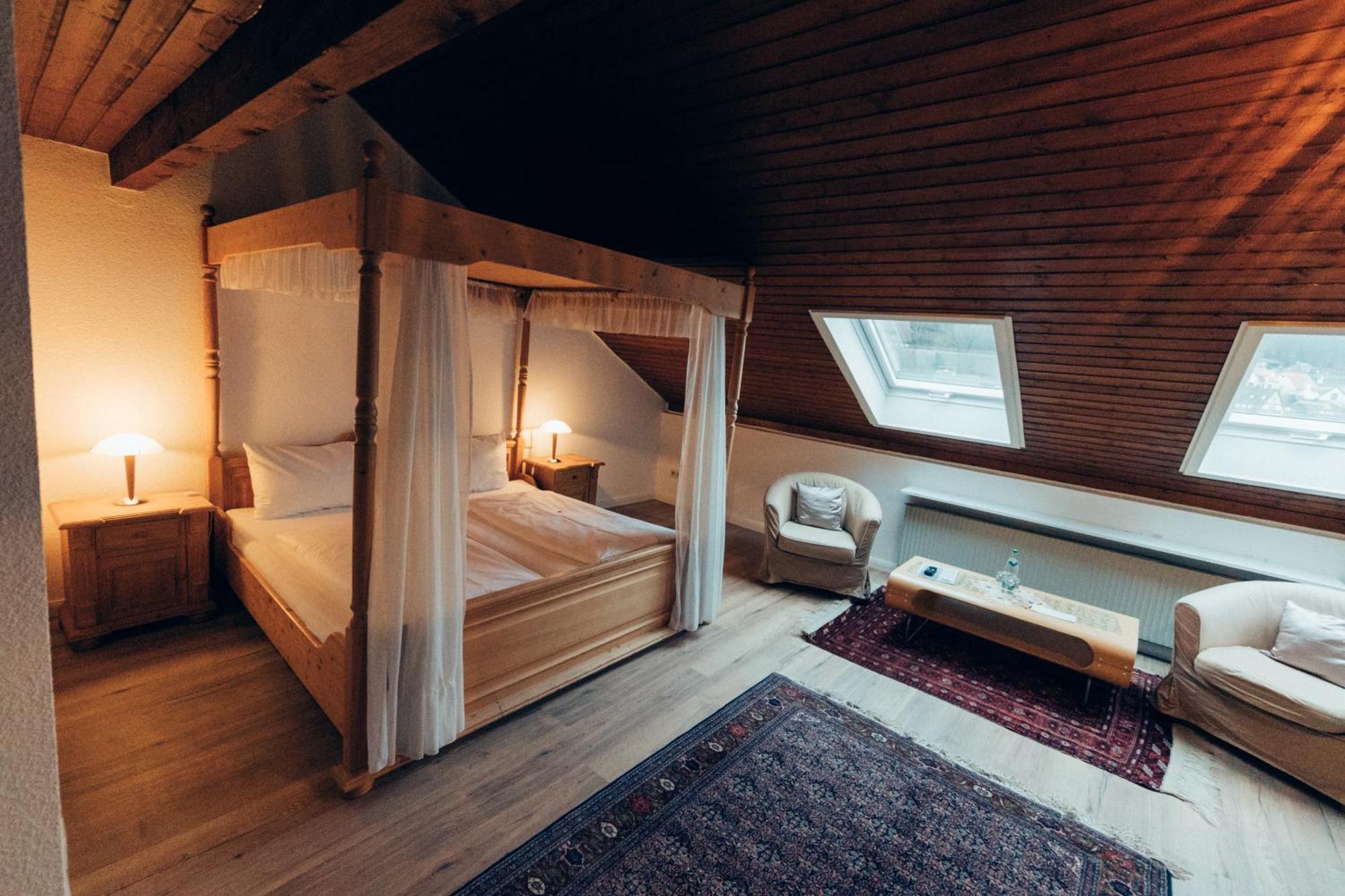 Gasthof Hotel Zur Post Egloffstein Zewnętrze zdjęcie